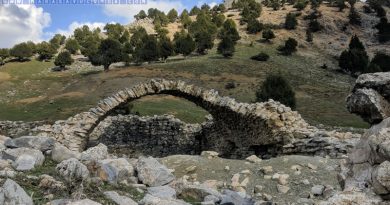 Nurhak Sırıklı Yaylasında bulunan Anadolu Selçuklu kervansarayı Kamereddin Hanı